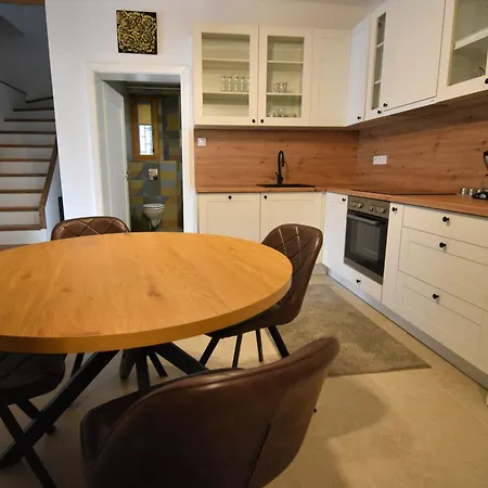 Apartment Gozhajo Loft