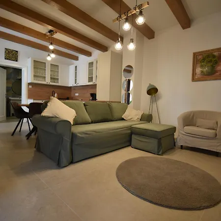 Gozhajo Loft - Csaladi Haz Terasszal, 2 Fuerdoszobaval, Kerekparral *